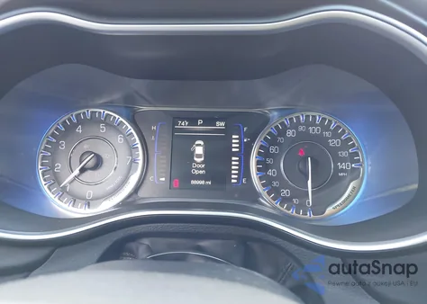 2015 Chrysler 200 Limited z USA, uszkodzony, nr VIN 1C3CCCAB7FN619121